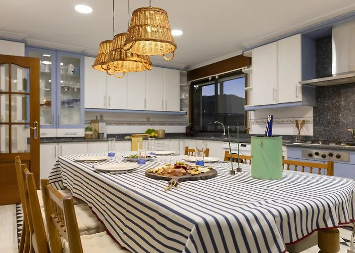 Bleumaison-apartamentos Lubians 1 *